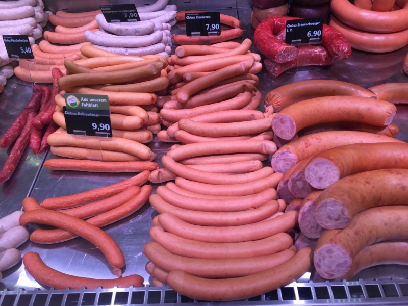 boutique-PUGET VILLE-min_sausages_meat_butchery-1069321